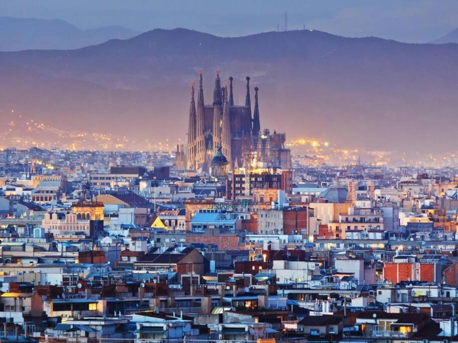 ¡Apartamento En El Centro De Barcelona! Esterno foto